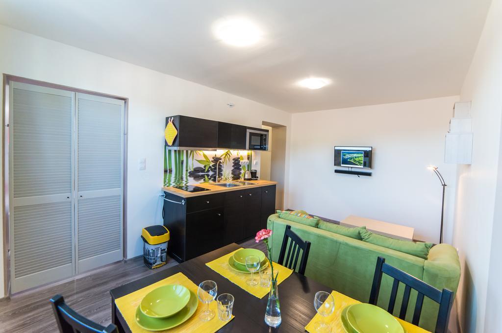Apartment Andrul Frymburk Exterior photo